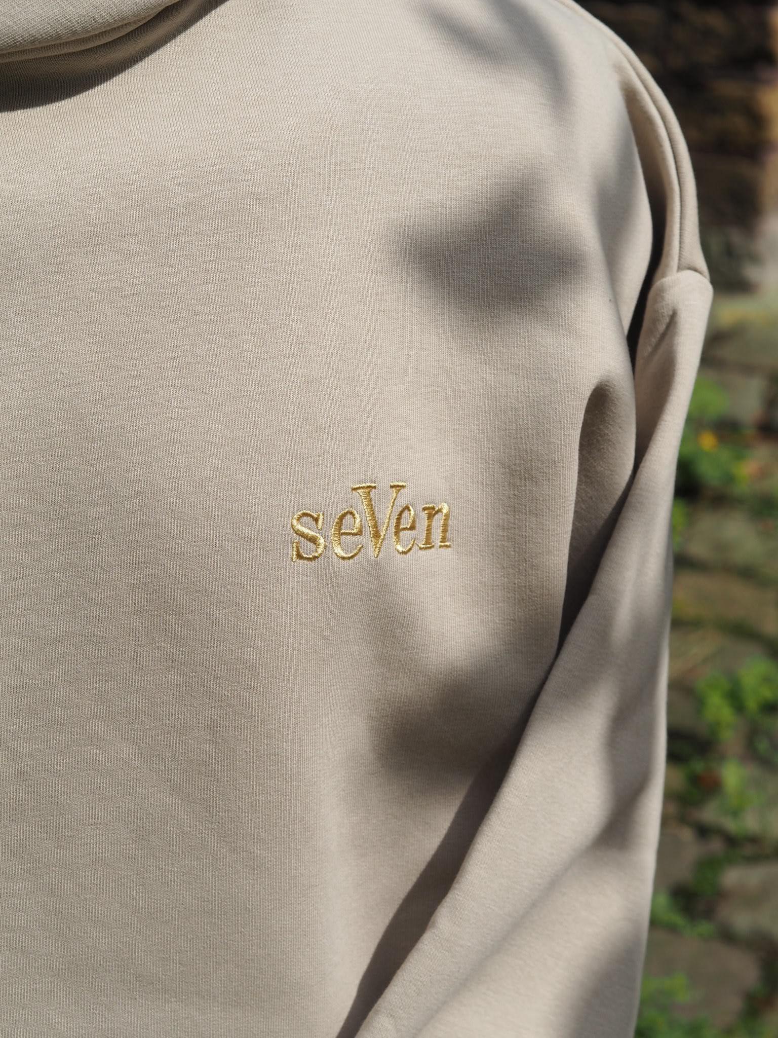Personalisierter Oversize Hoodie – Mit Namen oder Initialen bestickt – Individuell gestalten – Versand aus Deutschland