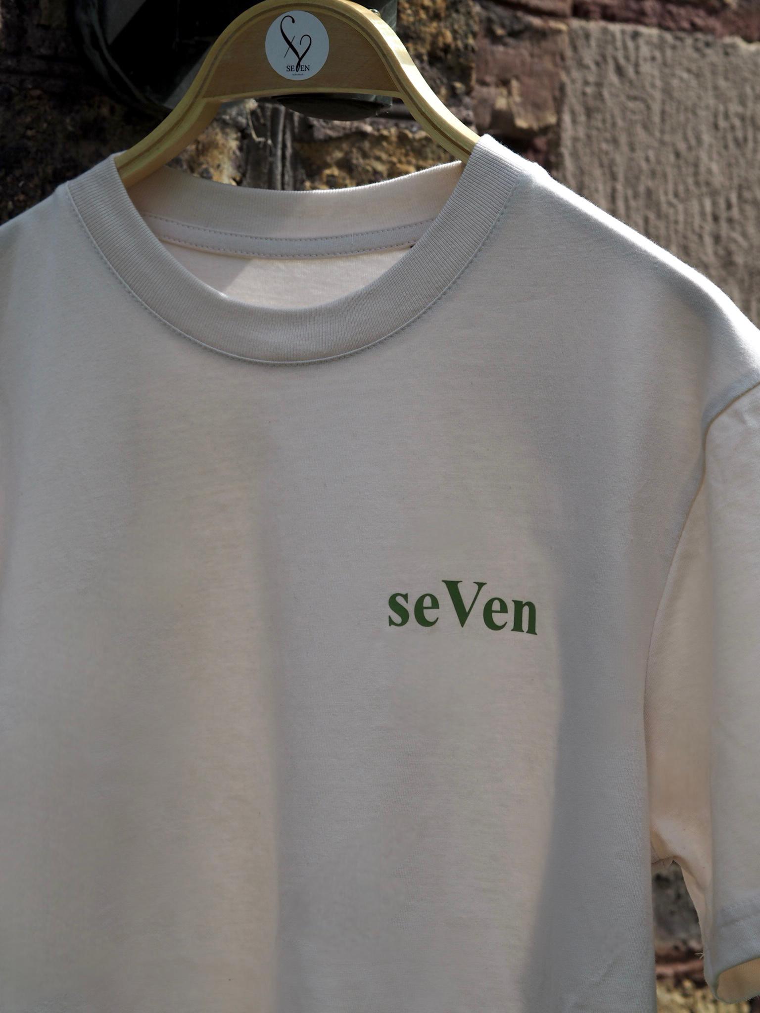 Personalisiertes T-Shirt – Mit eigenem Namen oder Motiv – Individuell gestalten & besticken – Versand aus Deutschland